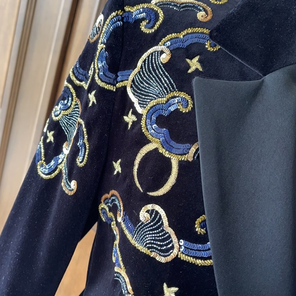 Sequin embroidered velvet Escada jacket and pants - Picture 4 of 7